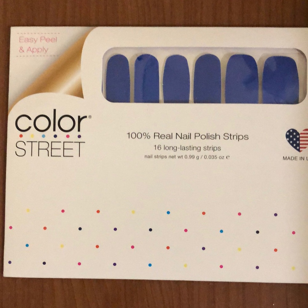 Color street. Greeking out.